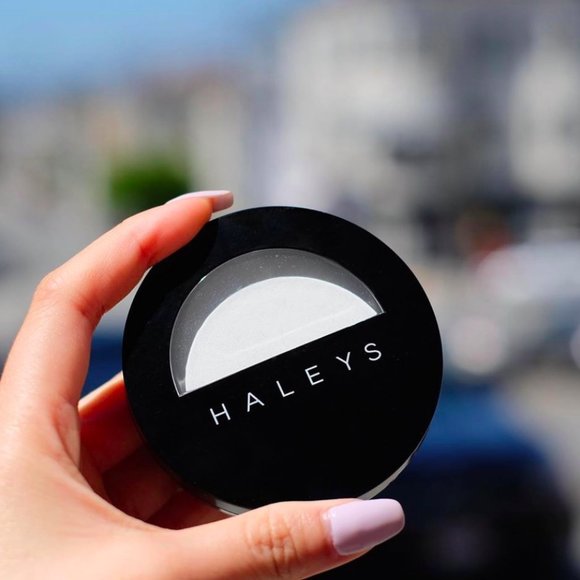 RE:TUNE Invisible Matte Blotting Powder - Picture 4 of 8